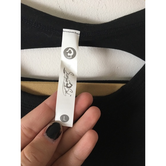 NWT workout top - Picture 3 of 5